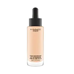 MAC Studio Waterweight Foundation NW20 30 ml